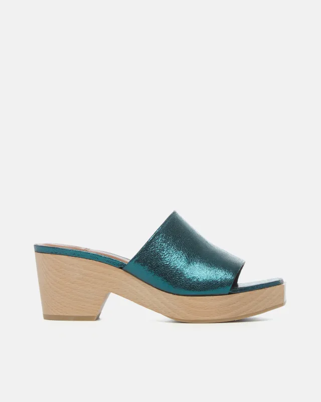 Mist Clog Sandal sold by COCLICO