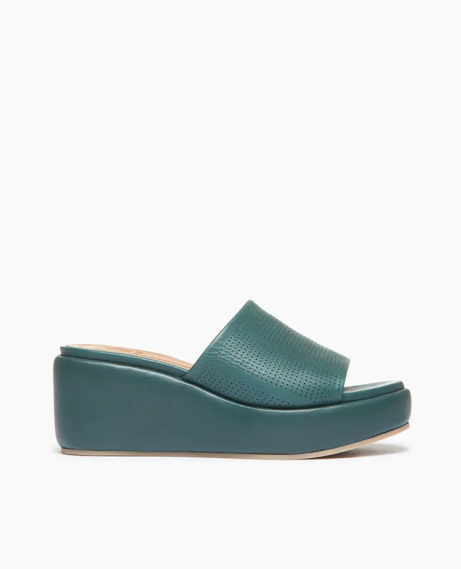 Laleh Wedge made by COCLICO