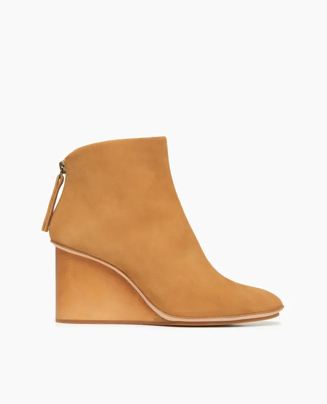 Warehouse Sale - Lovage Boots Tan Suede made by COCLICO