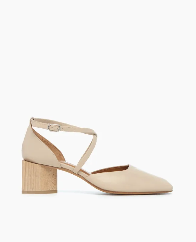 Isabel Mary Jane made by COCLICO