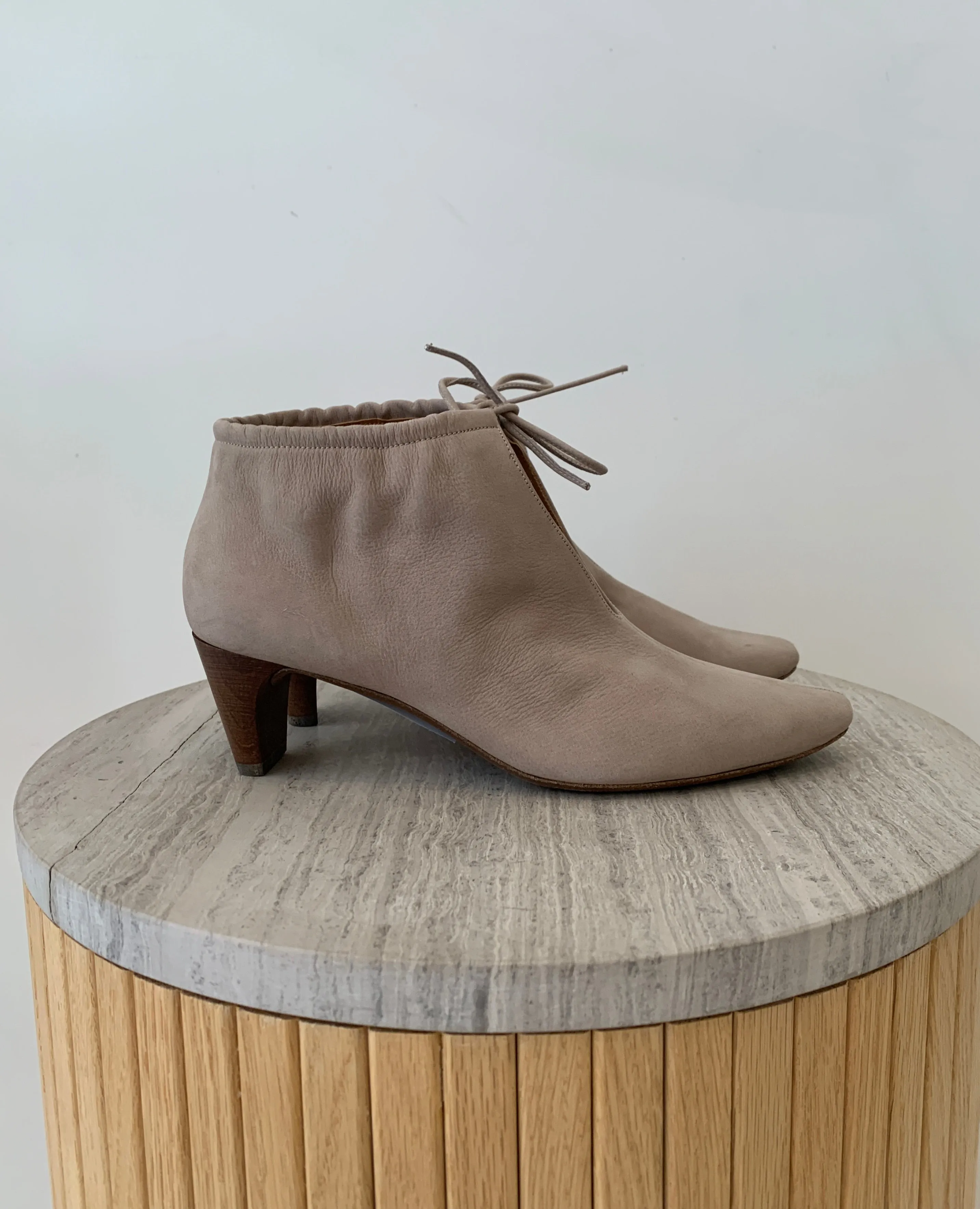 Warehouse Sale - Waffles Bootie Fog Nubuck sold by COCLICO