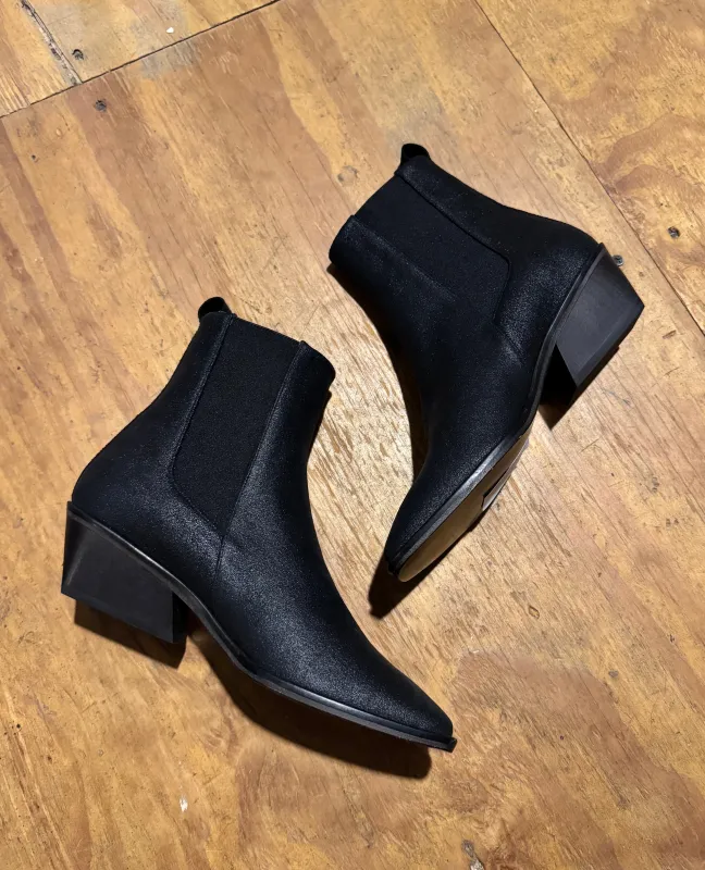 Warehouse Sale - Willow Chelsea Boot Metal Espresso made by COCLICO