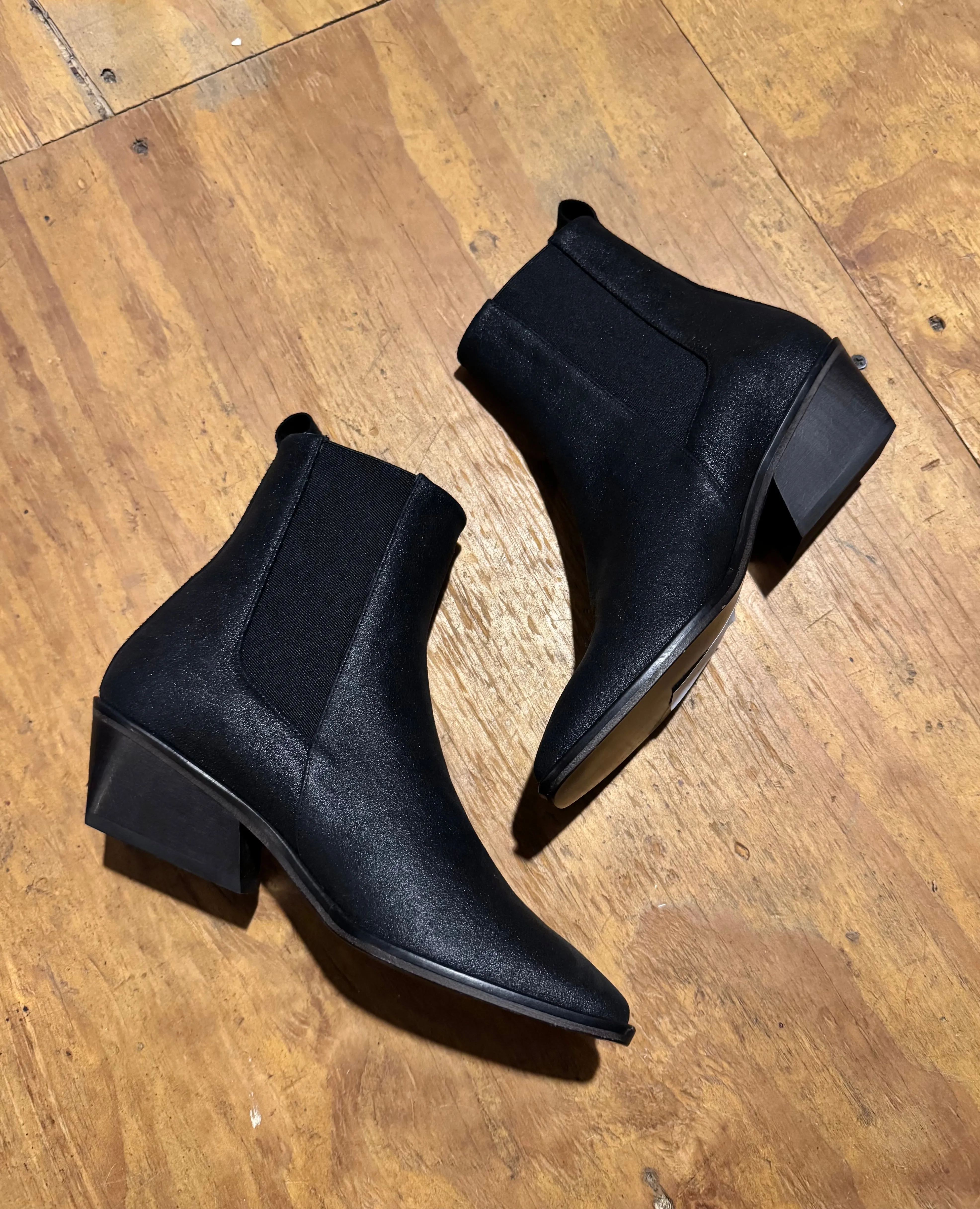 Warehouse Sale - Willow Chelsea Boot Metal Espresso sold by COCLICO