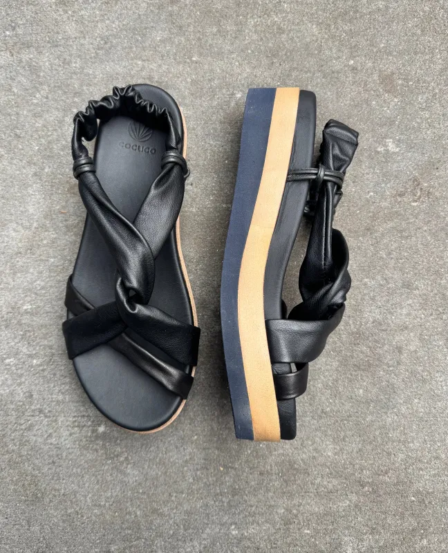 Warehouse Sale - Drum Wedge Black w/ Brown Band made by COCLICO