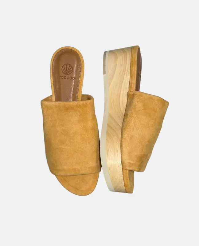 Warehouse Sale - Ana Sandal Saffron made by COCLICO