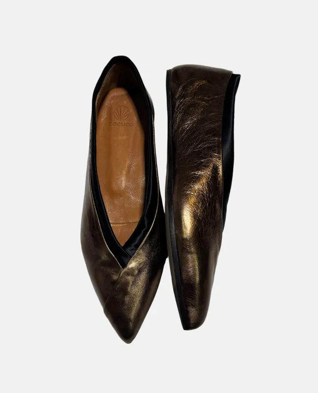 Warehouse Sale -  Delight Flat Bronze/Black Lining made by COCLICO