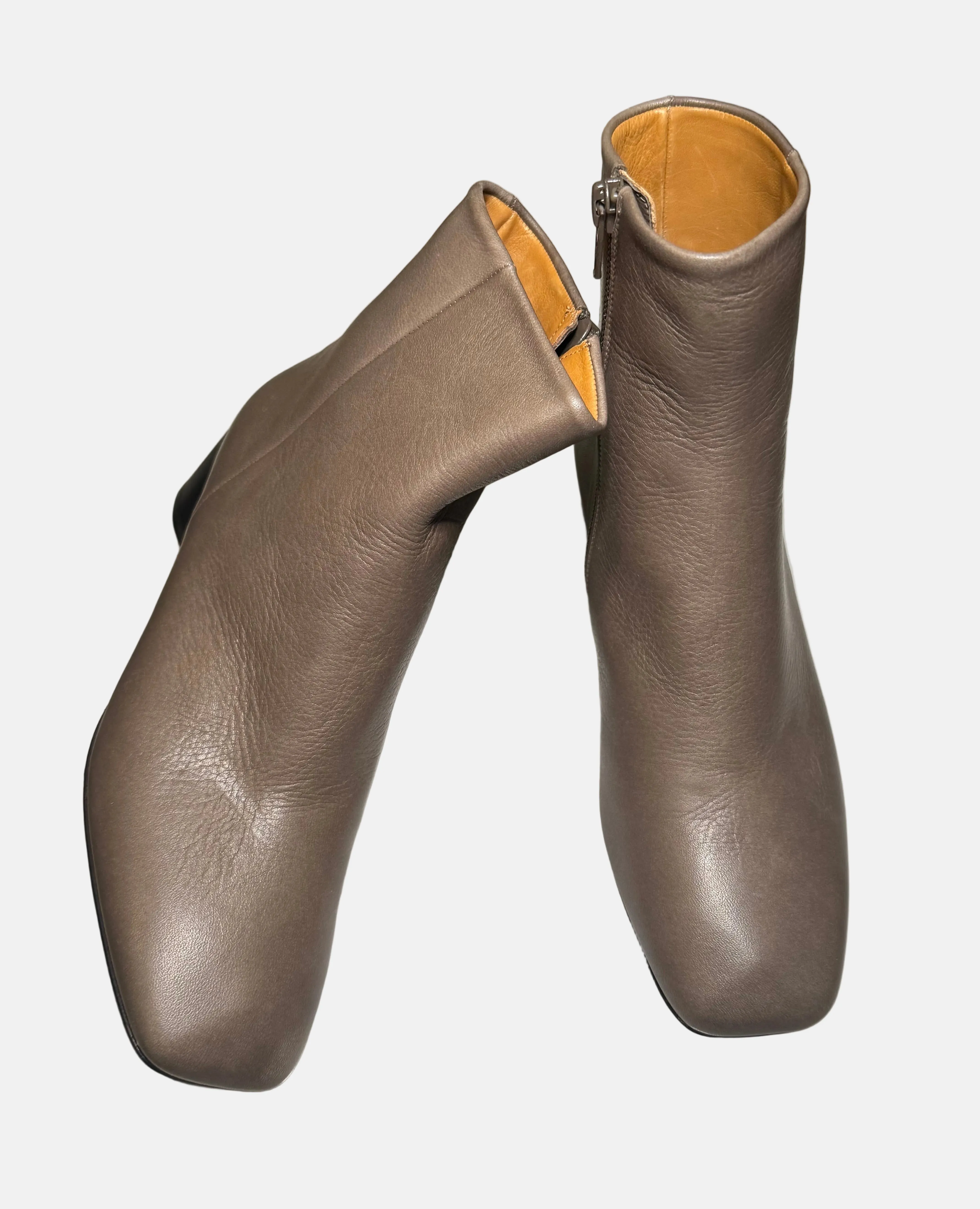 Warehouse Sale - Ione Boot Taupe sold by COCLICO product image thumbnail 3