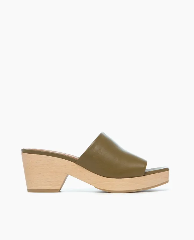 Mist Clog made by COCLICO