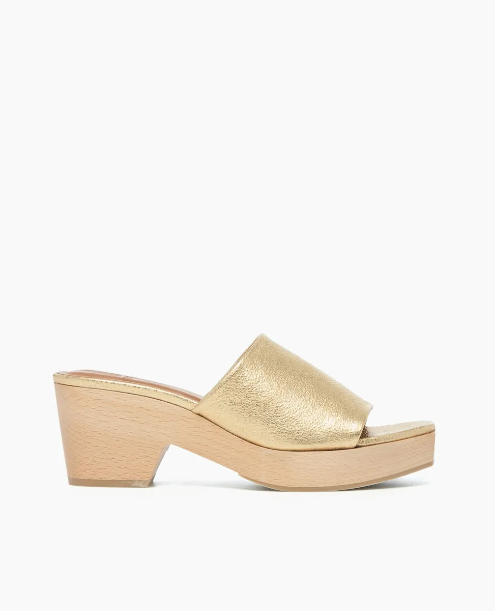 Mist Clog Sandal sold by COCLICO