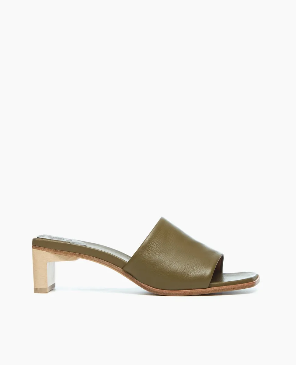 Nouveau Heel sold by COCLICO
