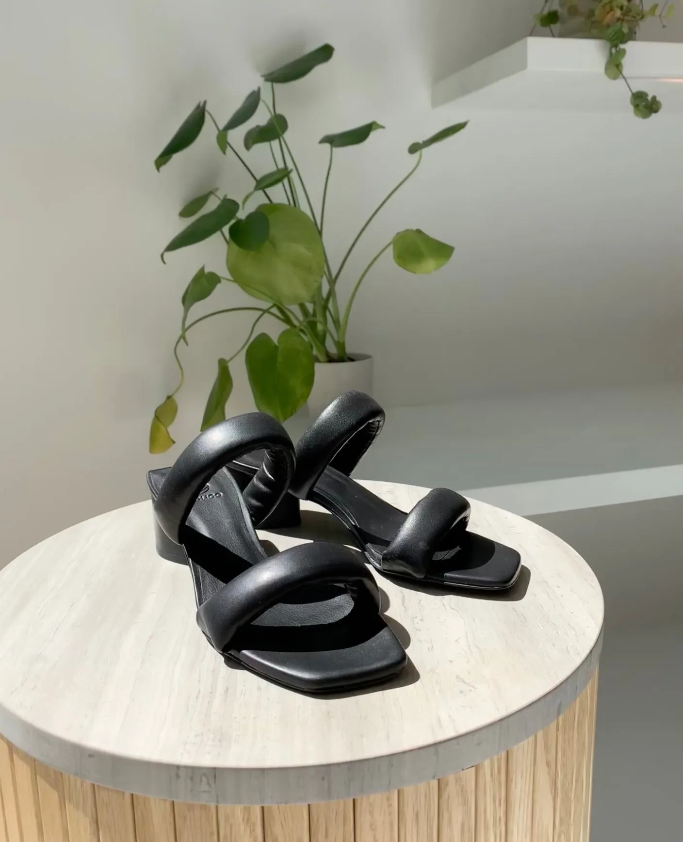 Sofiya Heel sold by COCLICO product image thumbnail 2