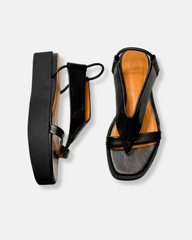 Archive Sale - Iryna Sandal 2.0 Black made by COCLICO