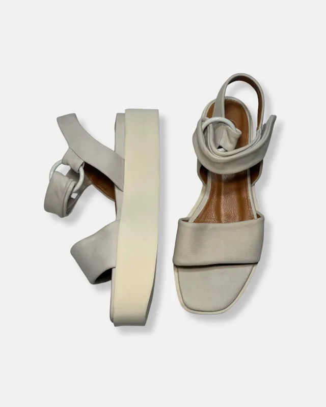 Archive Sale - Ivan Sandal Greige made by COCLICO