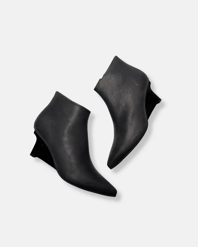 Archive Sale - Rarebit Bootie Black made by COCLICO