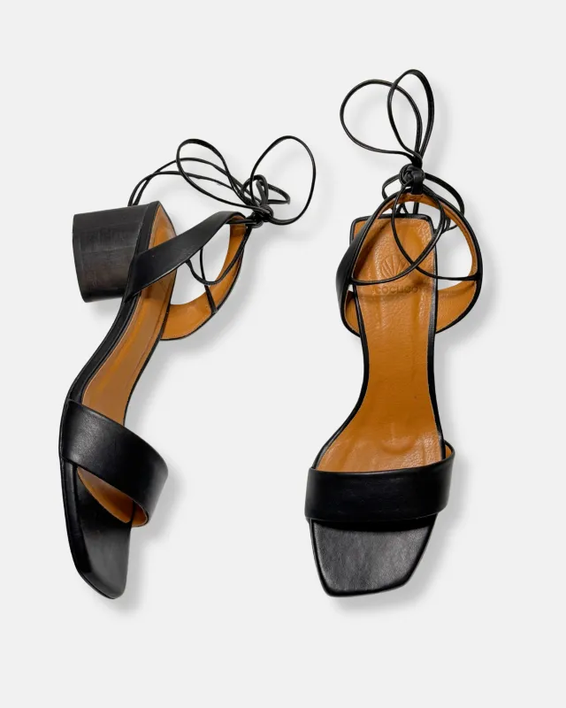 Archive Sale - Steph Heeled Sandal Black made by COCLICO