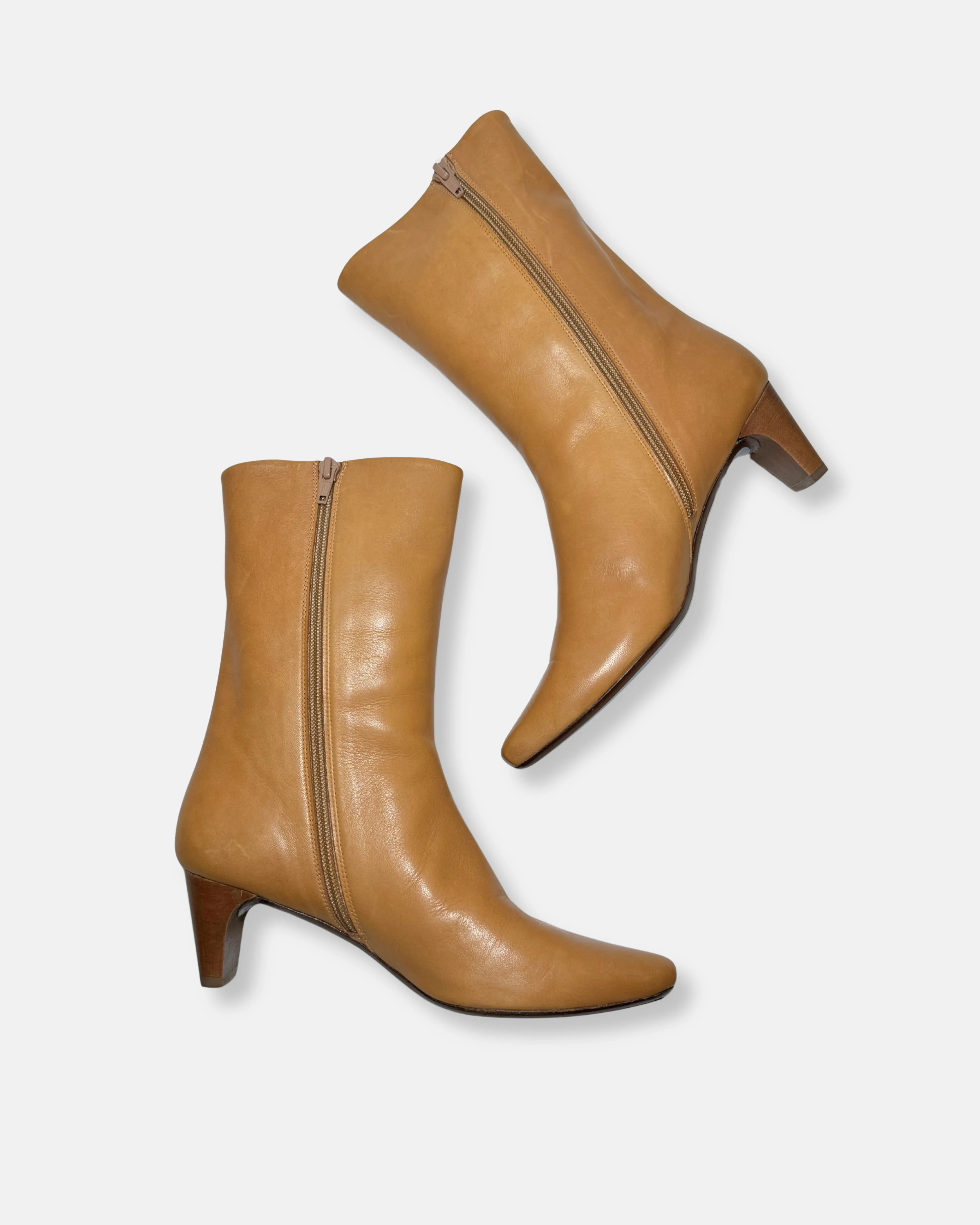 Archive Sale - Wakame Boot Mandorla sold by COCLICO product image thumbnail 2