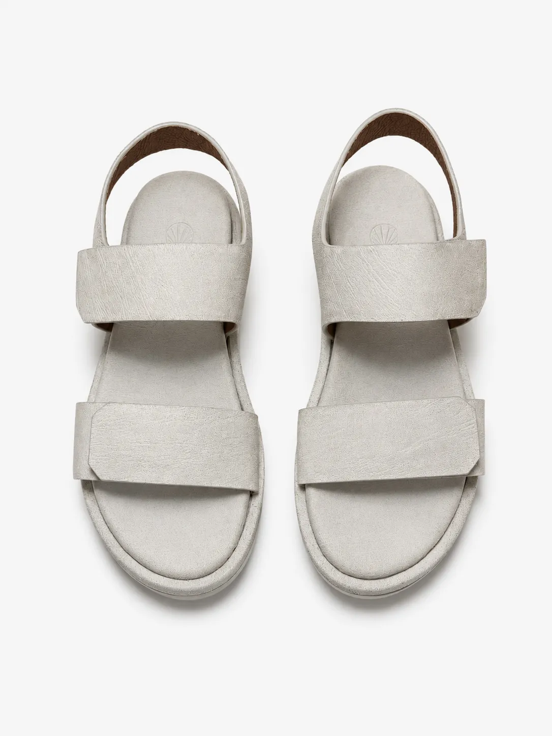 Archive Sale - Oingo Wedge Sandal Off White sold by COCLICO product image thumbnail 2