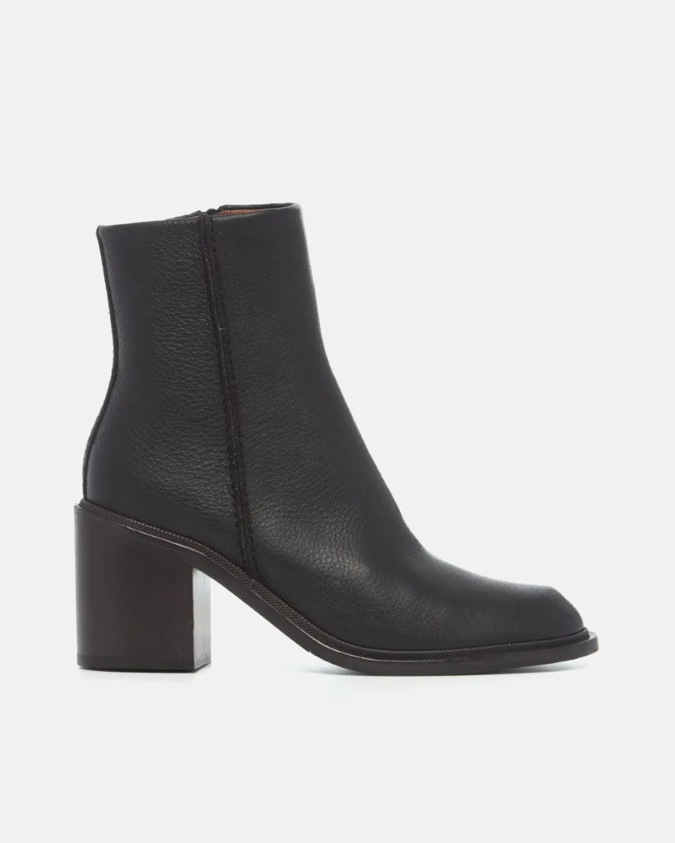LaFavor Boot sold by COCLICO