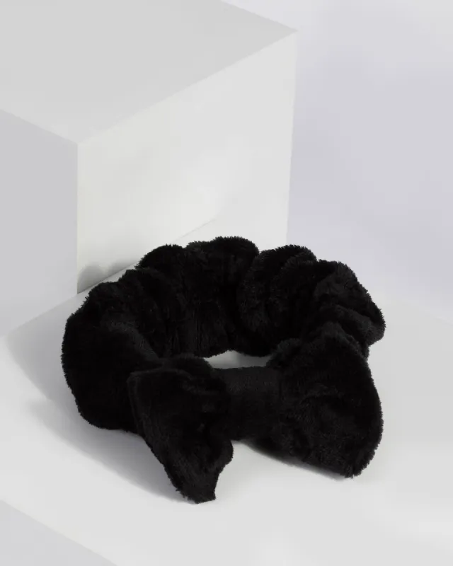 Black Make Up Headband sold by Collete Hayman