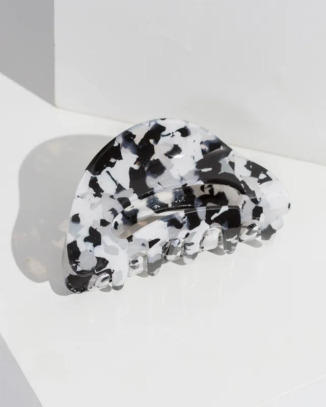 Black Dome Shape Open Claw Clip sold by Collete Hayman