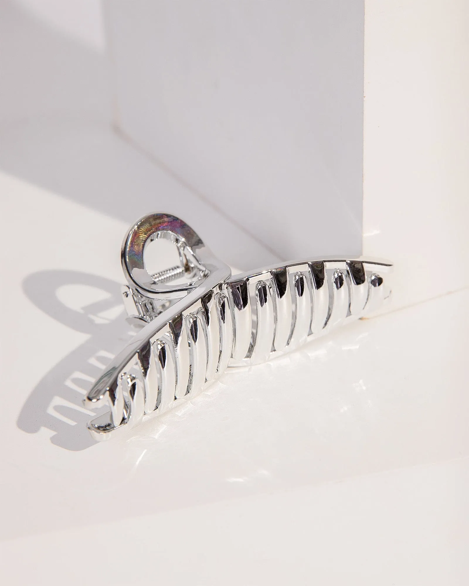 Silver Metallic Loop Claw Clip sold by Collete Hayman product image thumbnail 2