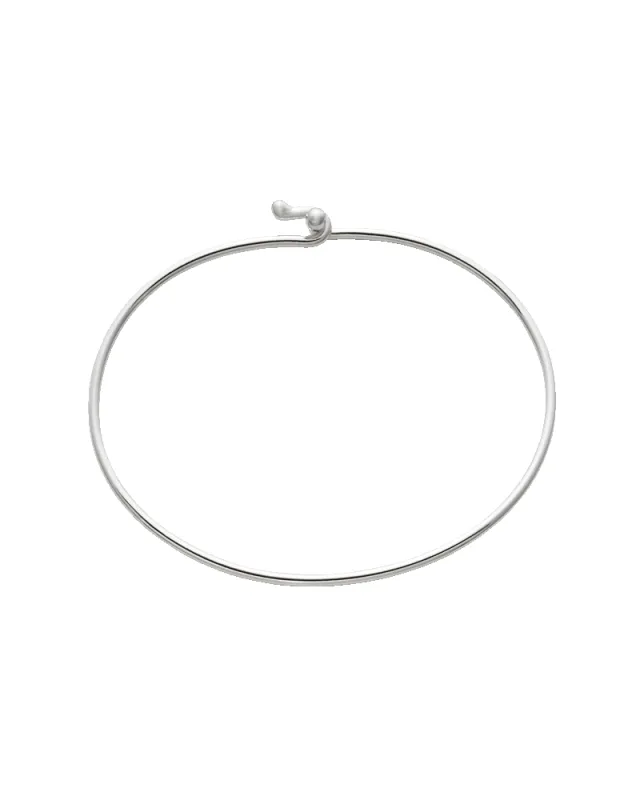 Hook-On Bracelet made by Consuela