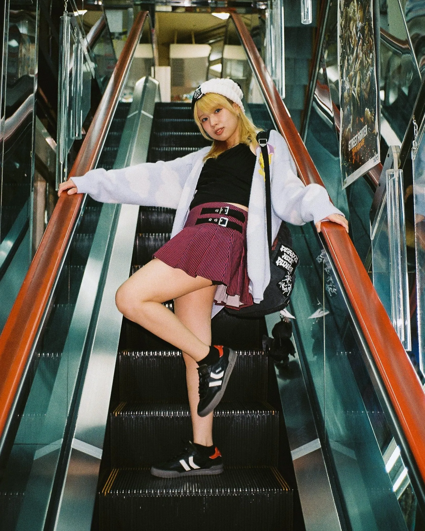 Grass Black Leather sold by Coolway product image thumbnail 2