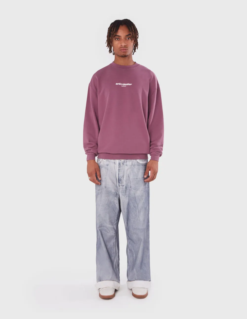 Straight Burgundy Crewneck sold by Coolway product image thumbnail 4