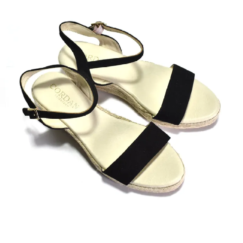 Esme (sample) made by Cordani