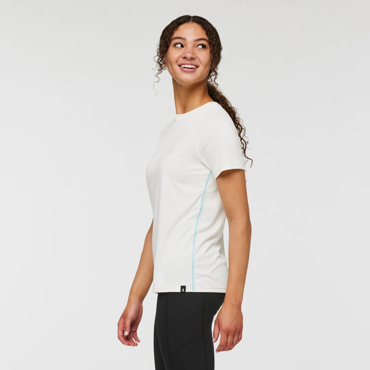 Fino Tech Tee - Women's sold by cotopaxi product image thumbnail 3