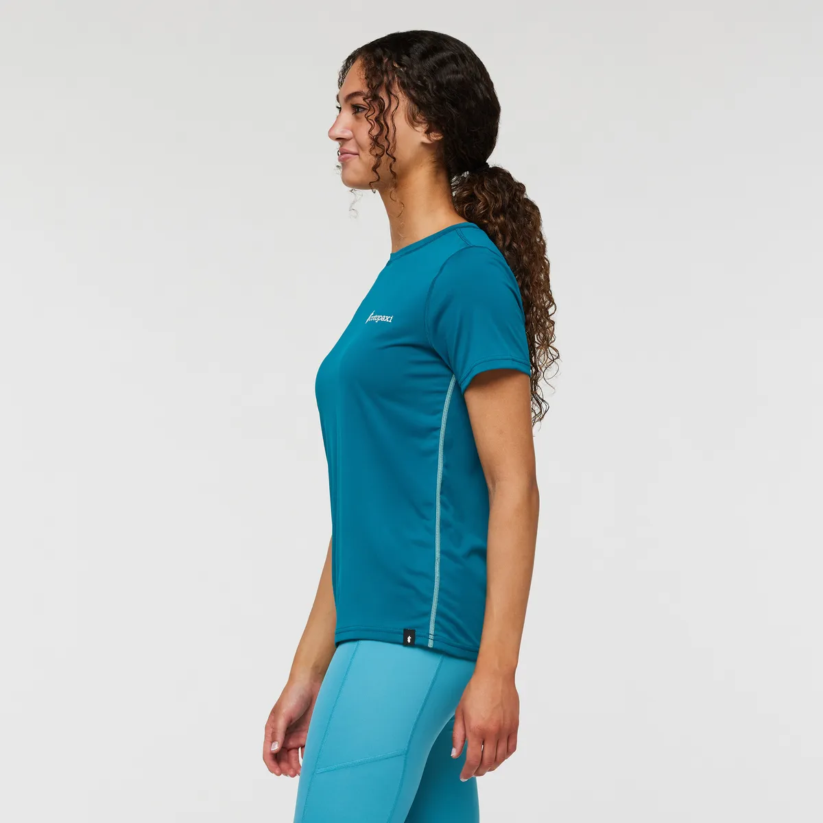 Fino Tech Tee - Women's sold by cotopaxi product image thumbnail 3