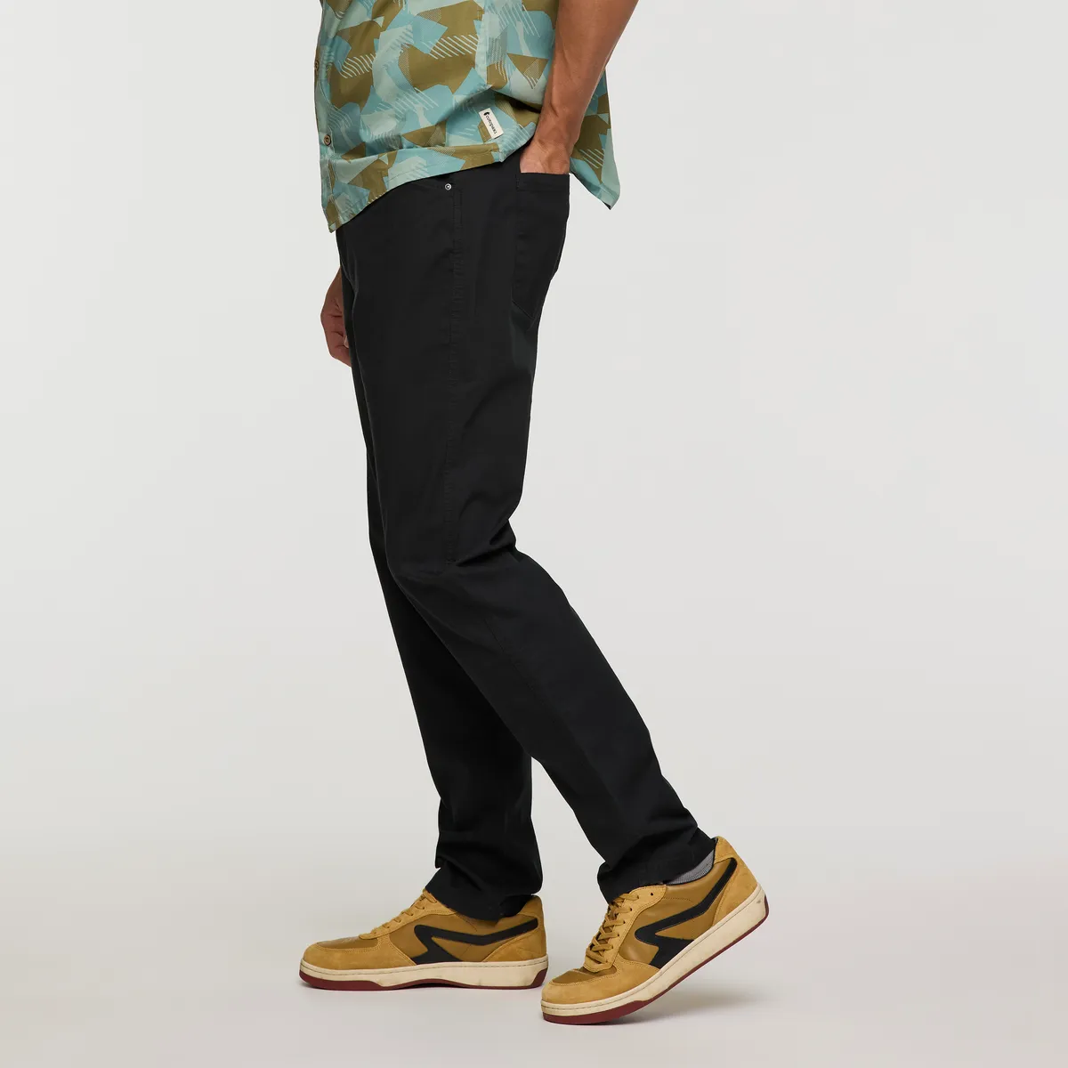 Ambato Everyday Pant - Men's sold by cotopaxi product image thumbnail 3