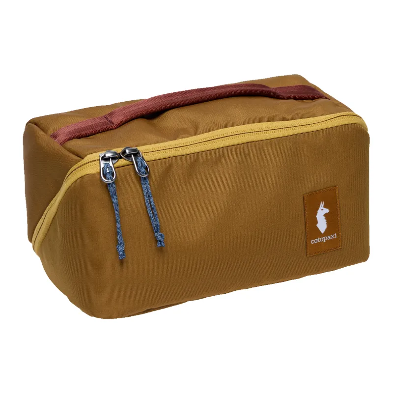 Viaje Toiletry Kit - Cada Día sold by cotopaxi