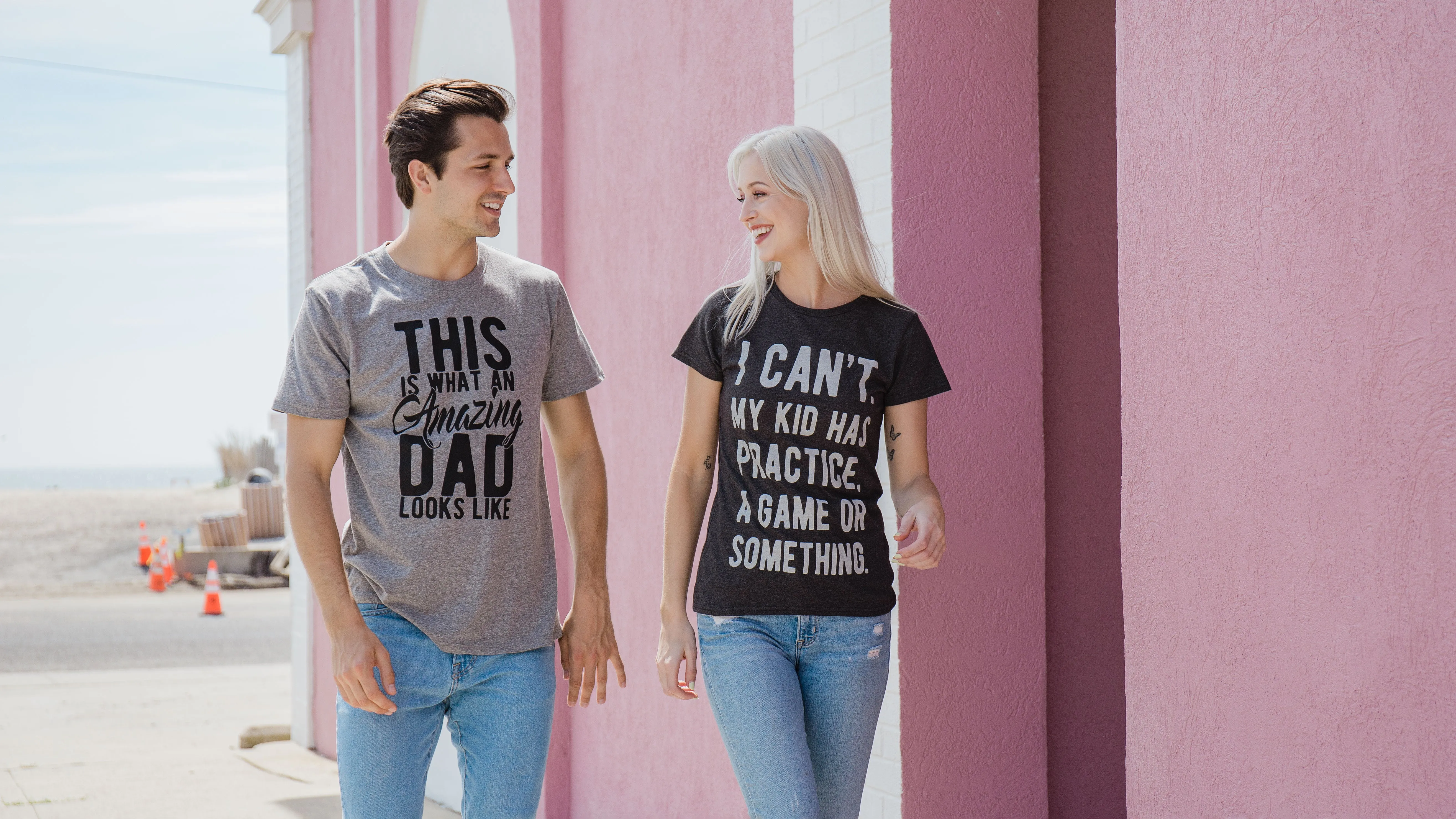 This Is What An Amazing Dad Looks Like Men's T Shirt sold by Crazy Dog T-Shirts product image thumbnail 3