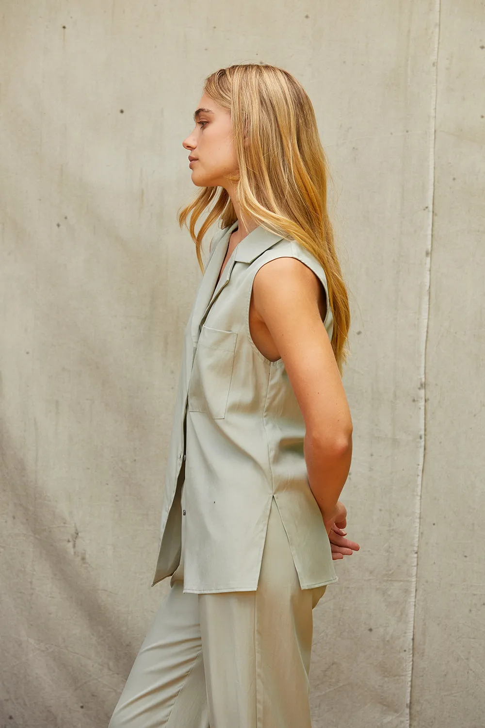 Lisa Sleeveless Button up Top sold by Crescent product image thumbnail 3