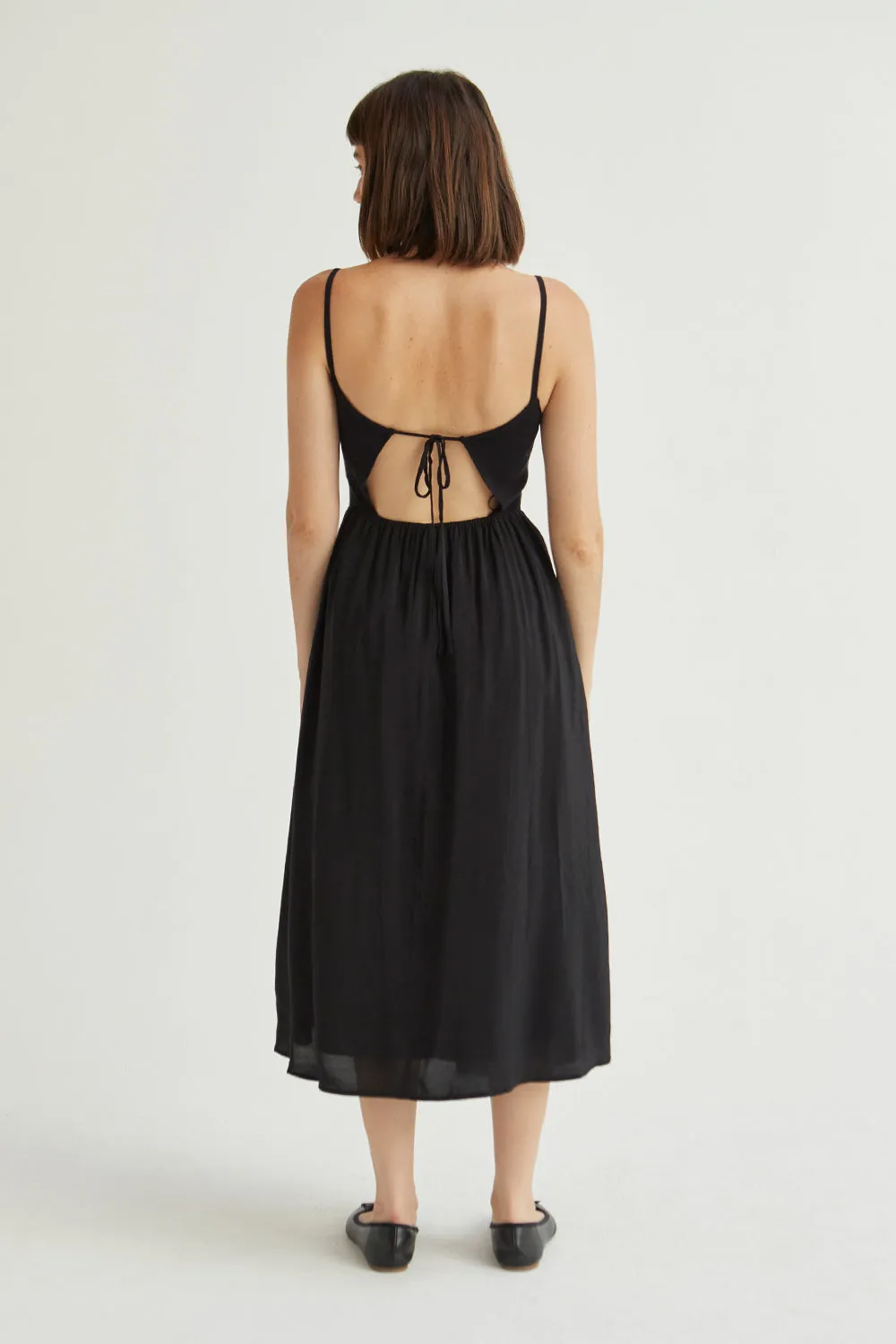 Elena Scoop Neck Tie-Back Midi Dress sold by Crescent product image thumbnail 5