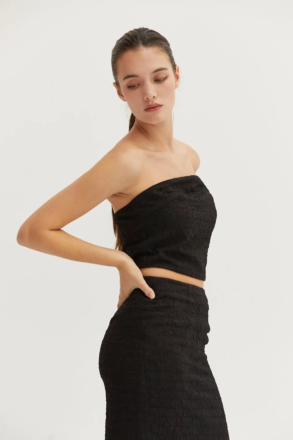 Delia Zipper Tube Top sold by Crescent product image thumbnail 3