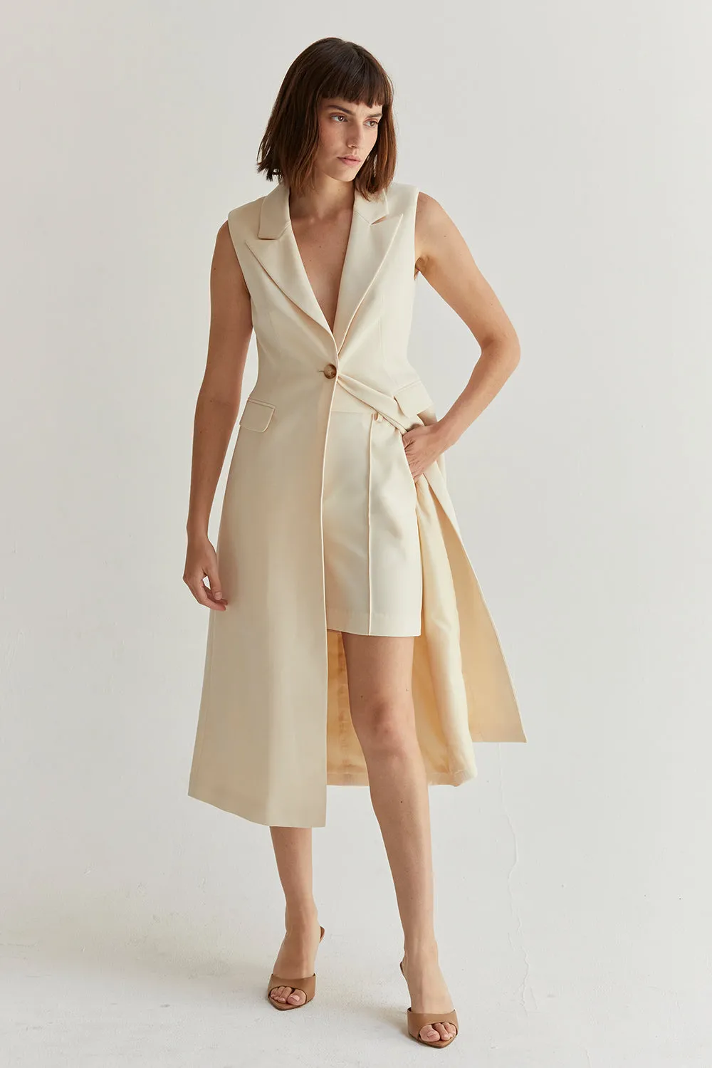 Sasha Sleeveless Long Blazer sold by Crescent