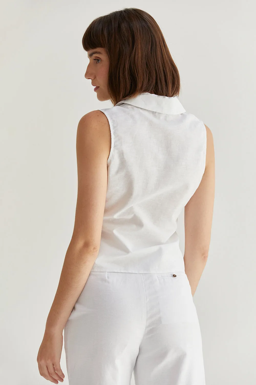 Rae Sleeveless Buttoned Front Linen Top sold by Crescent product image thumbnail 4