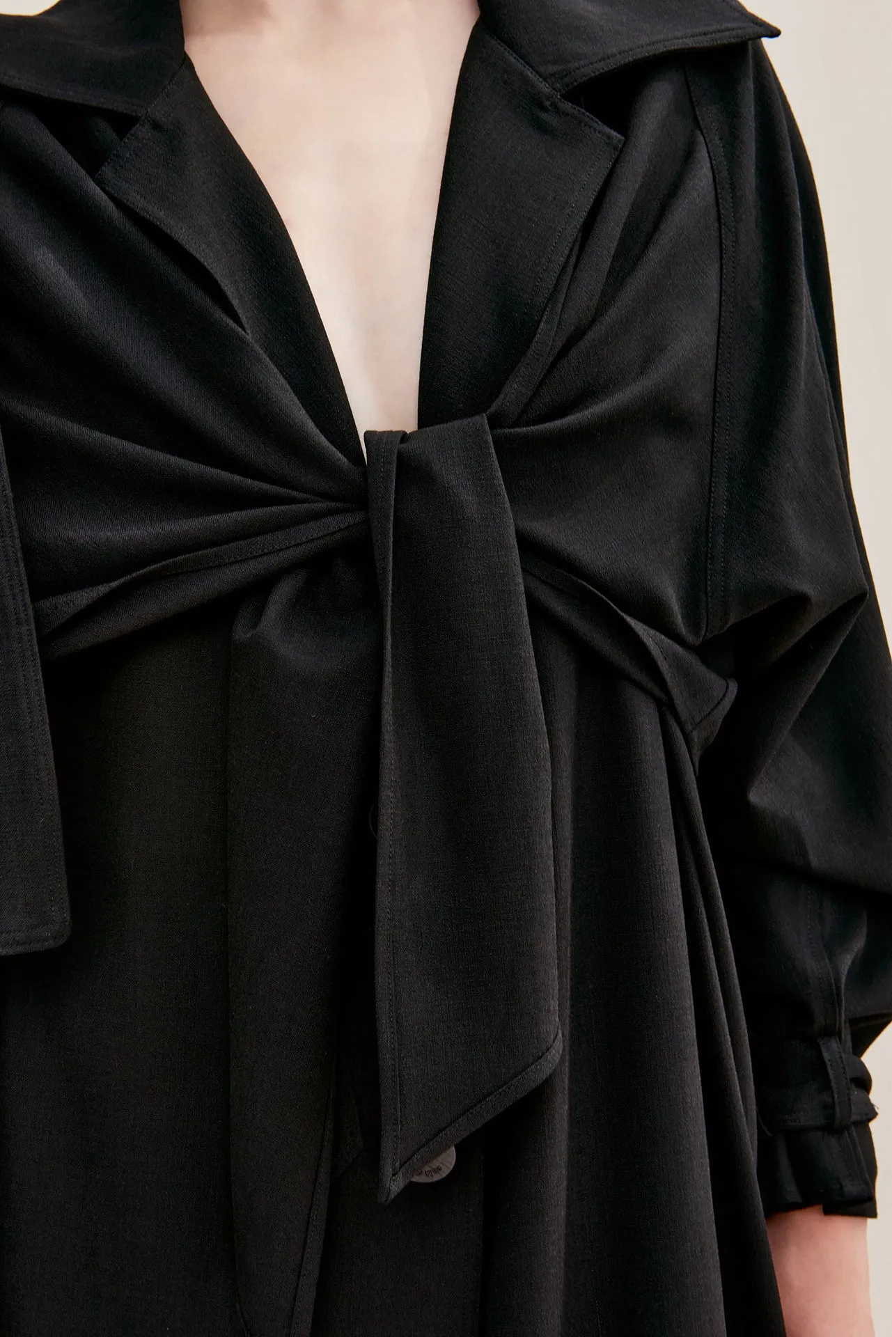 APRIL TRENCH COAT - BLACK sold by Cult Gaia product image thumbnail 4