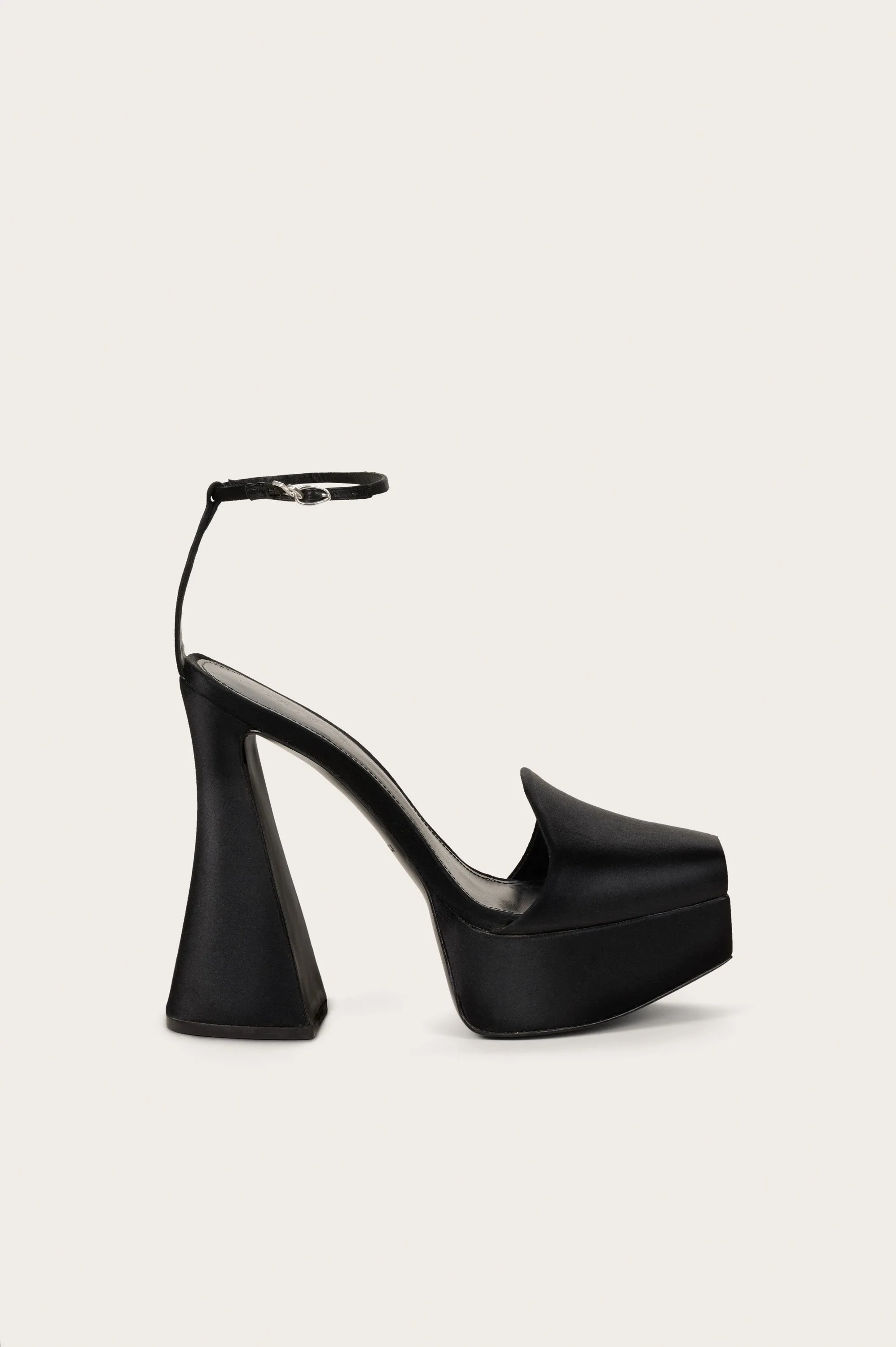 LAINA PLATFORM - BLACK sold by Cult Gaia