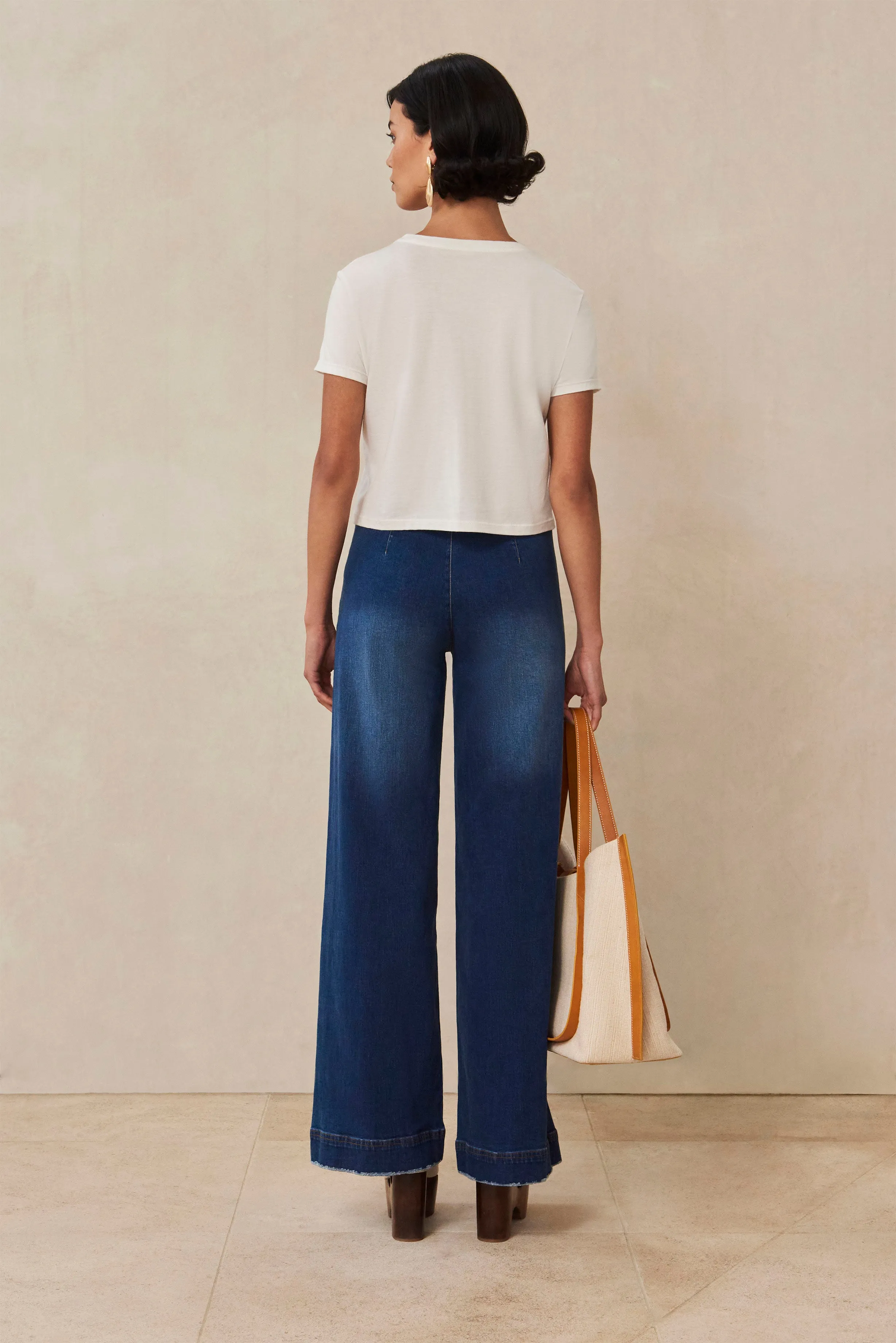 CULT GAIA TEE - OFF WHITE sold by cult gaia product image thumbnail 4