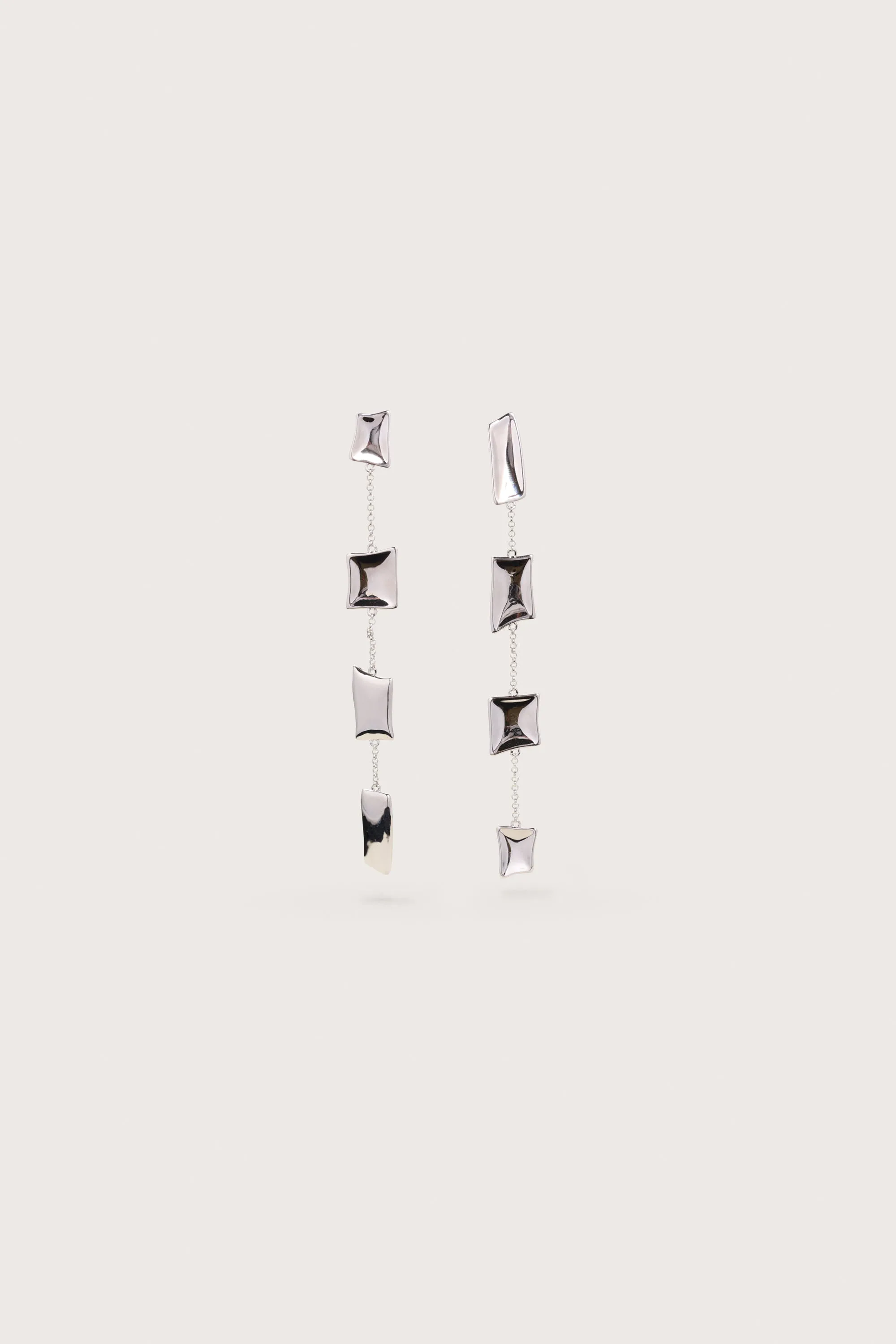 MALAYA EARRING - Shiny Silver sold by cult gaia