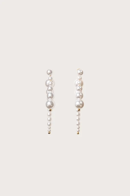 LORELI EARRING - PEARL sold by Cult Gaia