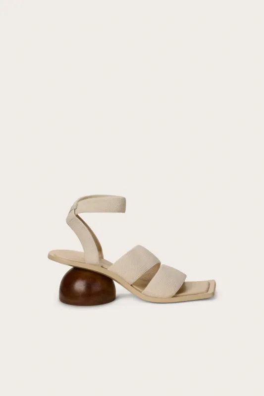 DUNIA SANDAL - OFF WHITE sold by Cult Gaia