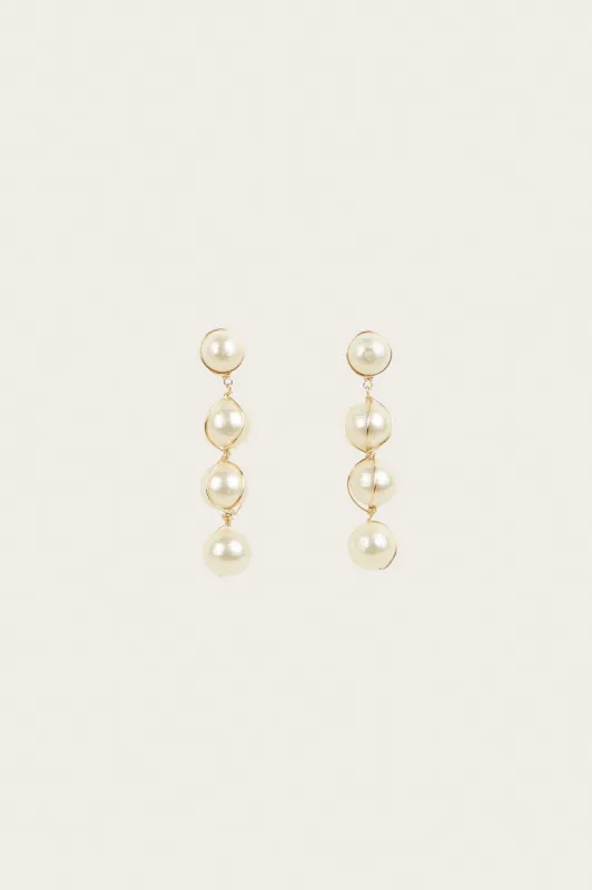 GIGA EARRING - PEARL sold by cult gaia