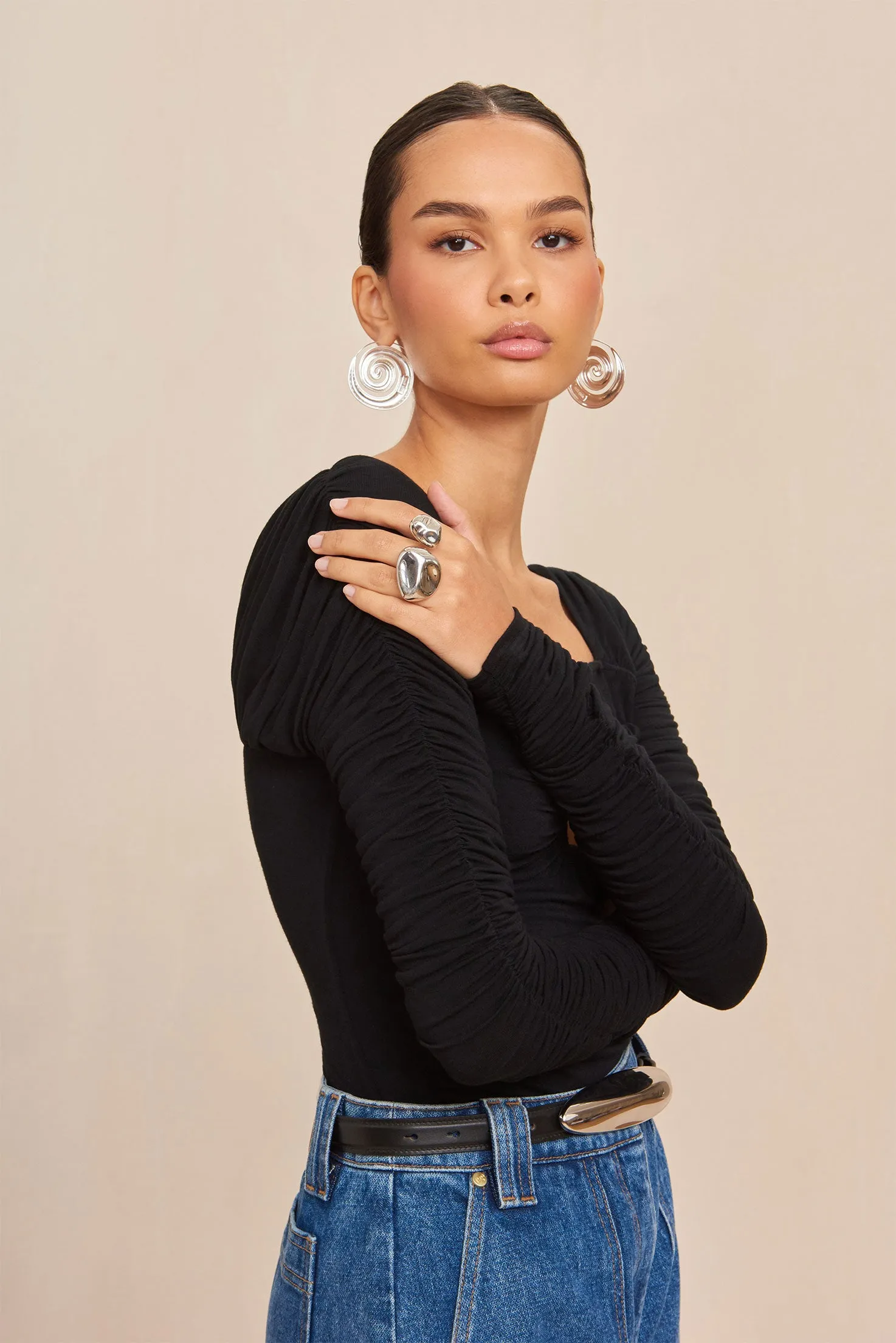 CLEO RING - SHINY SILVER sold by cult gaia product image thumbnail 3