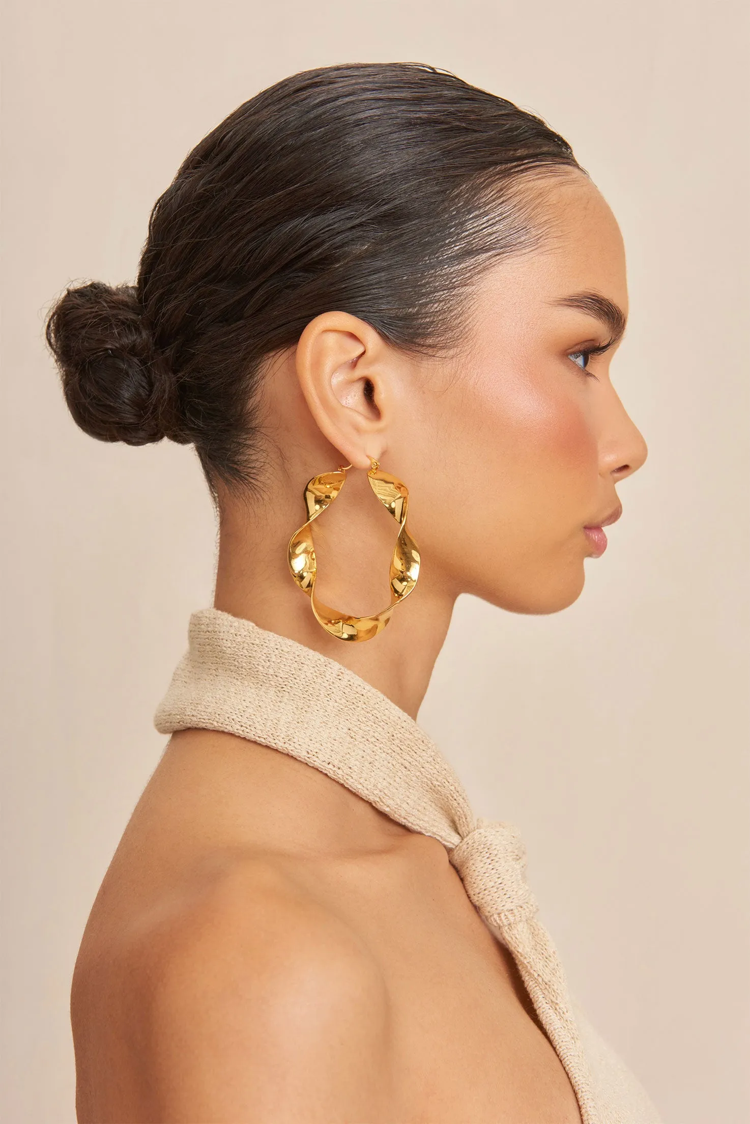 YAEL EARRING - SHINY BRASS sold by cult gaia product image thumbnail 3