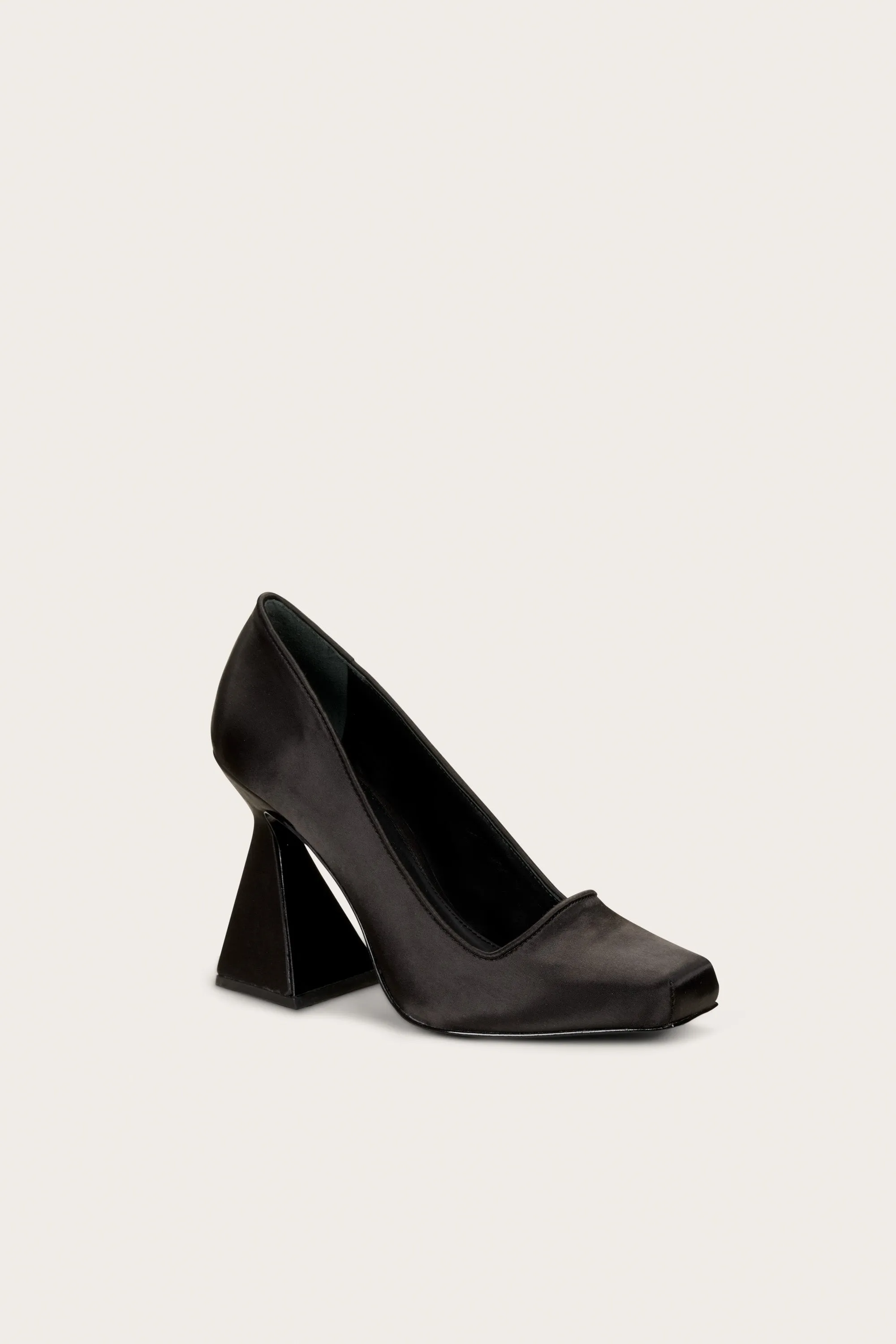 LUIZA PUMP - BLACK sold by cult gaia product image thumbnail 2