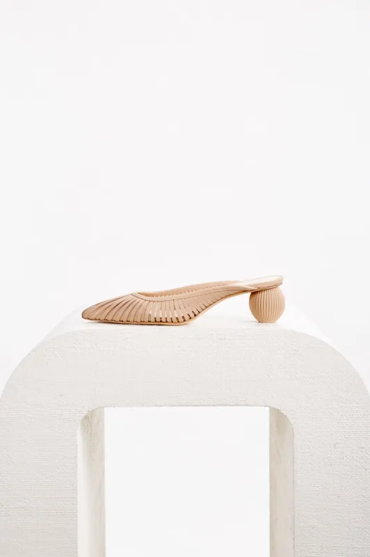 ALIA MULE - SAND sold by cult gaia